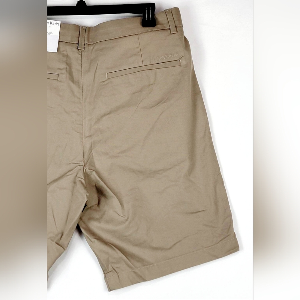 $79 Calvin Klein Mens Refined Slim Fit 9" Short - Picture 9 of 11
